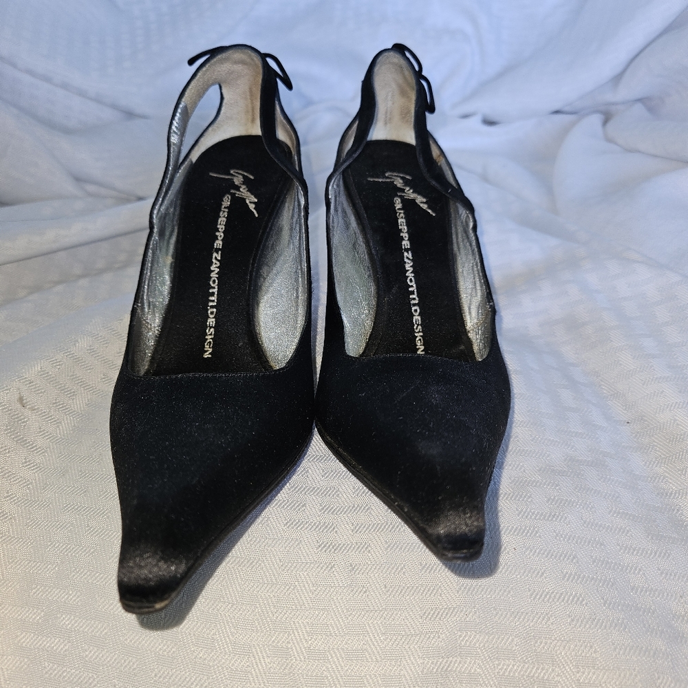 GILISEPPE ZANOTTI DESIGN Black Satin Pumps